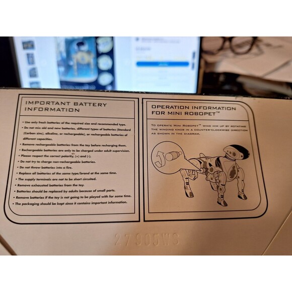 Vintage Original ROBOPET WoWWee 2005 Robot Dog RC Remote Control Sealed  White - Picture 6 of 6